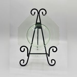 Uranium Glass Hexagonal Small‎ Plate